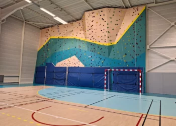 construction batiment sport et loisir en sarthe